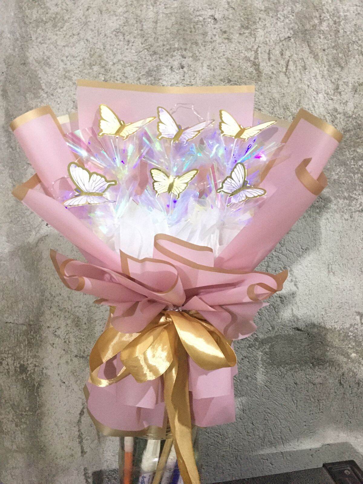 hadiah wisuda — hadiah hari guru