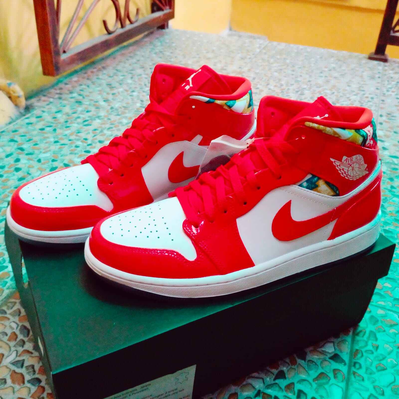 122 - DS Air Jordan 1 Retro Mid BLACK TOE GYM RED 554724 | nike trainer  types list of pokemon - MedzdravShops Marketplace