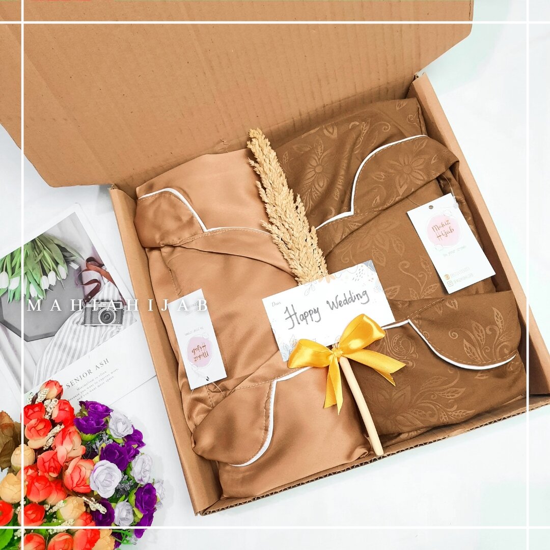 Hampers pernikahan Set Piyama Couple — Set Kado Pernikahan
