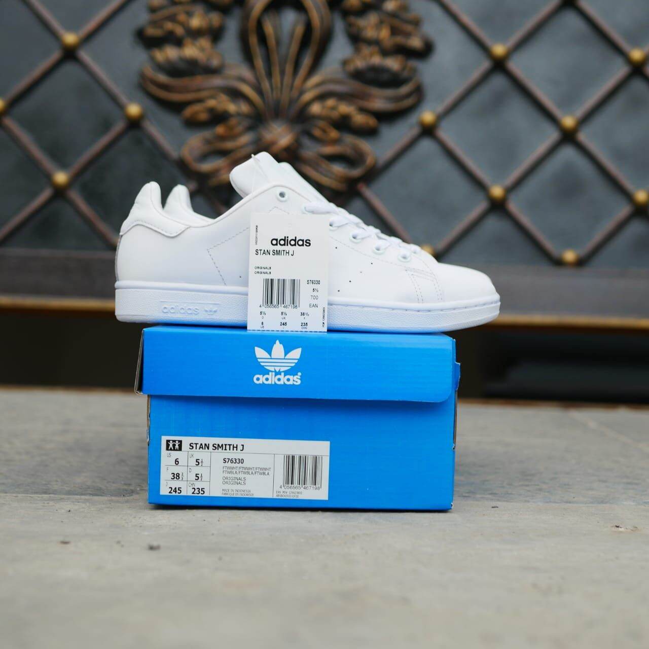 stan smith all white