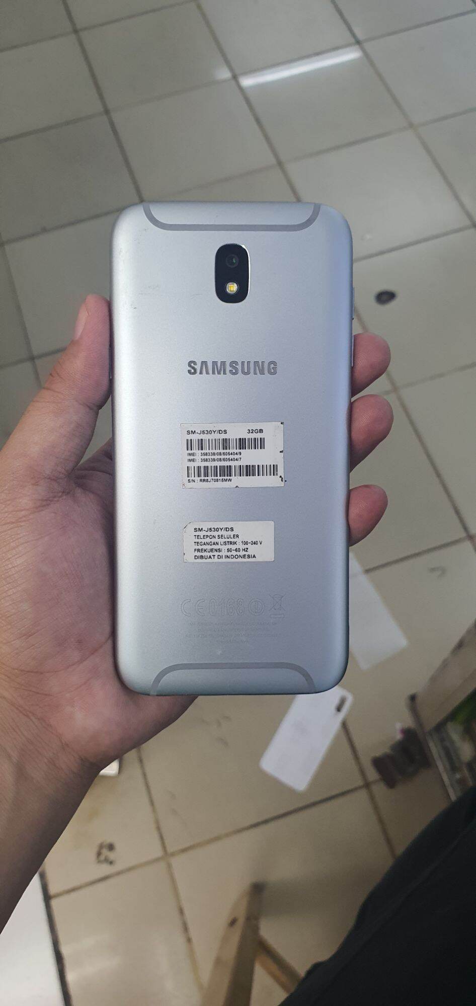 samsung j5 pro 3/32 Harga 1,100,000 rupiah*Gratis Ongkir