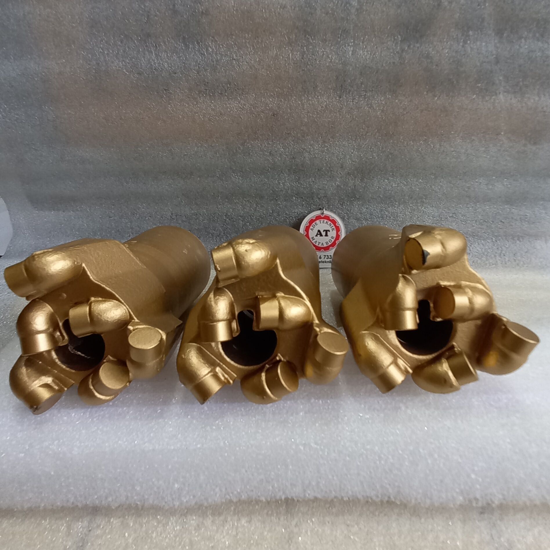 PDC FLAT 75 BODY STEEL. Mata bor sumur 3 inchi untuk menembus batuan Lunak dan keras. Mata bor PDC Harga 2,100,000 rupiah*Gratis Ongkir