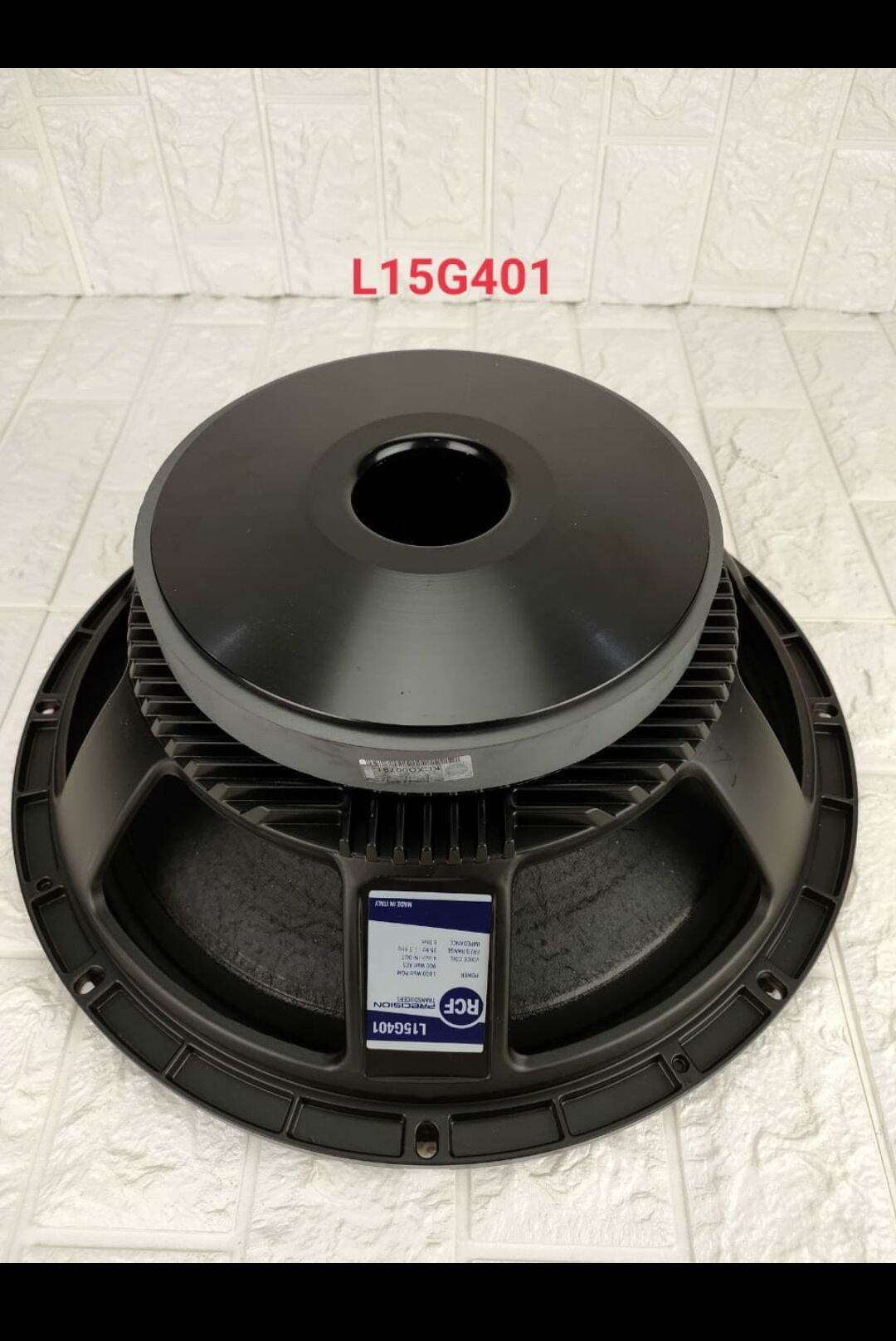 speaker rcf 15p300