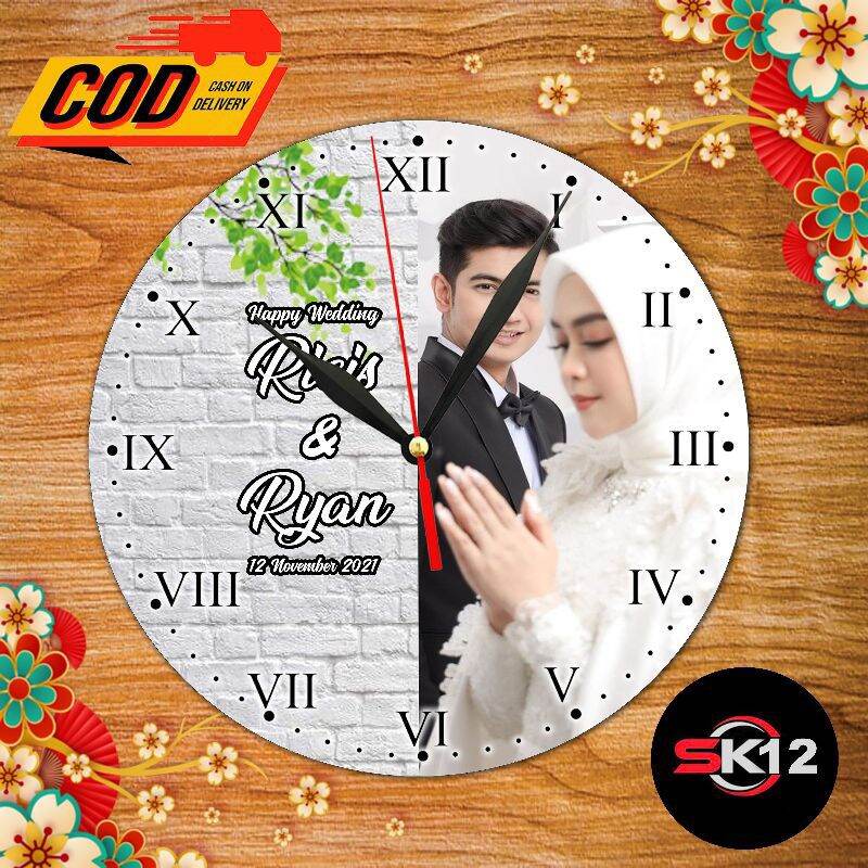 JAM DINDING CUSTOM FOTO UNIK HADIAH ULANG TAHUN WISUDA DAN PERNIKAHAN.