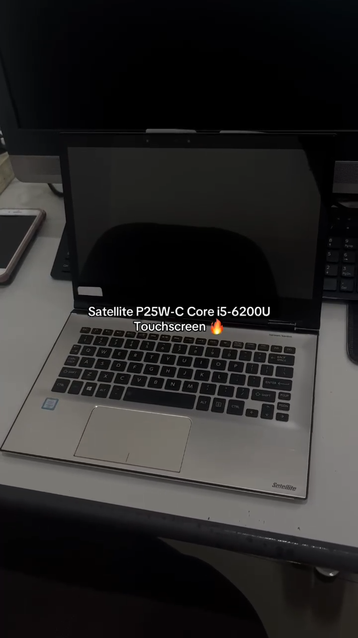 H000095150 Nuovo Per Toshiba P25W-C P25W-C2302 P25W