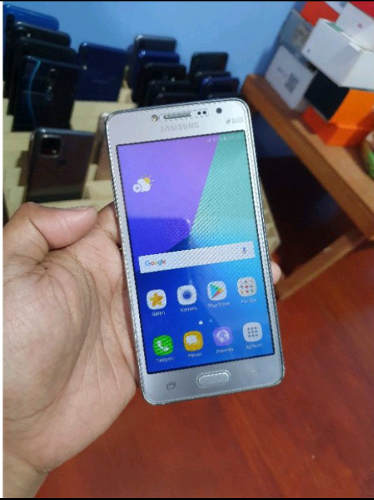 SAMSUNG GALAXY J2 PRIME 1.5/8 GB SCOND NORMAL 4G hp murah Harga 167,215 rupiah*Gratis Ongkir