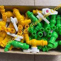 1 Kotak (24 Pcs) Kran / Keran Plastik PVC Topi HIJAU KUNING Taman Engkol Kiri Kanan 1/2 inch LOTUS -- Merk LOTUS