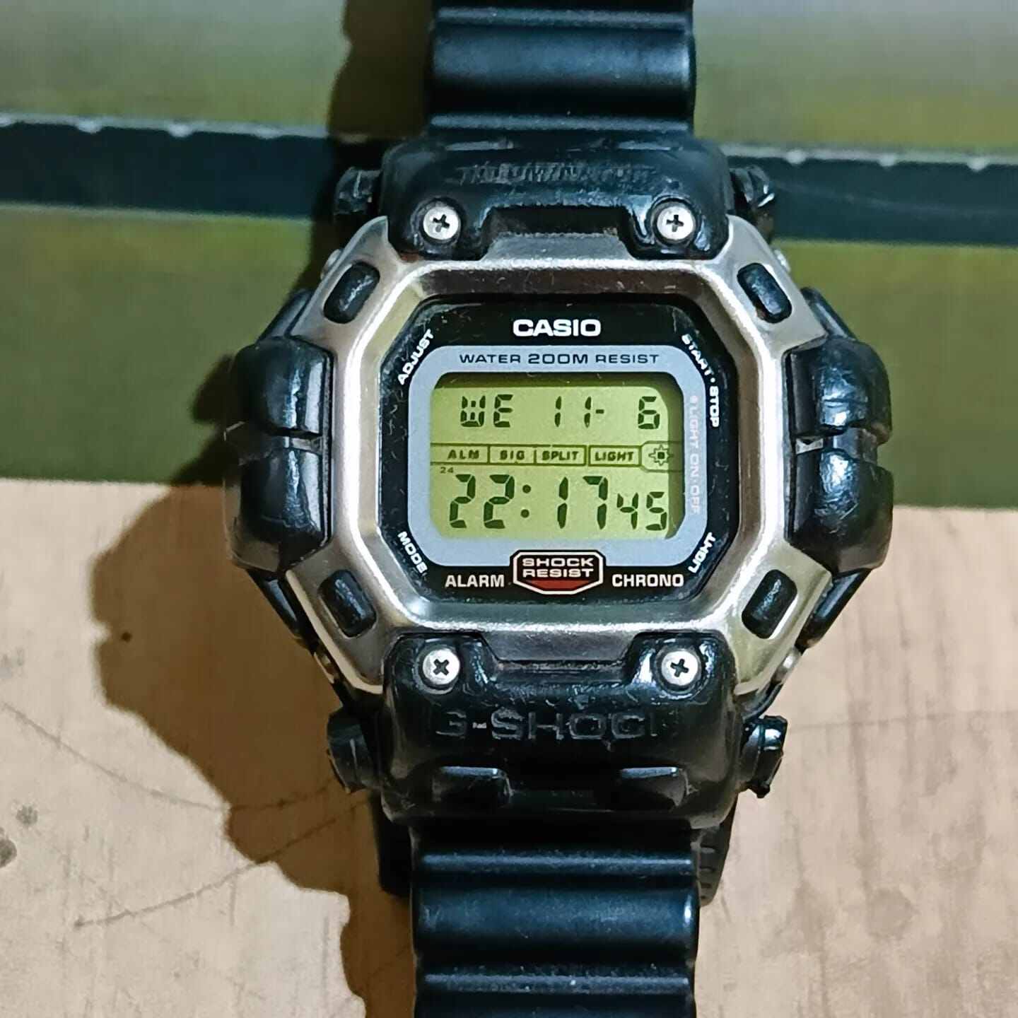 CASIO G-SHOCK DW-8300 赤ガンダム Casio G-Shock DW-8300 Red Gundam Heavy Metal Stargate Vintage