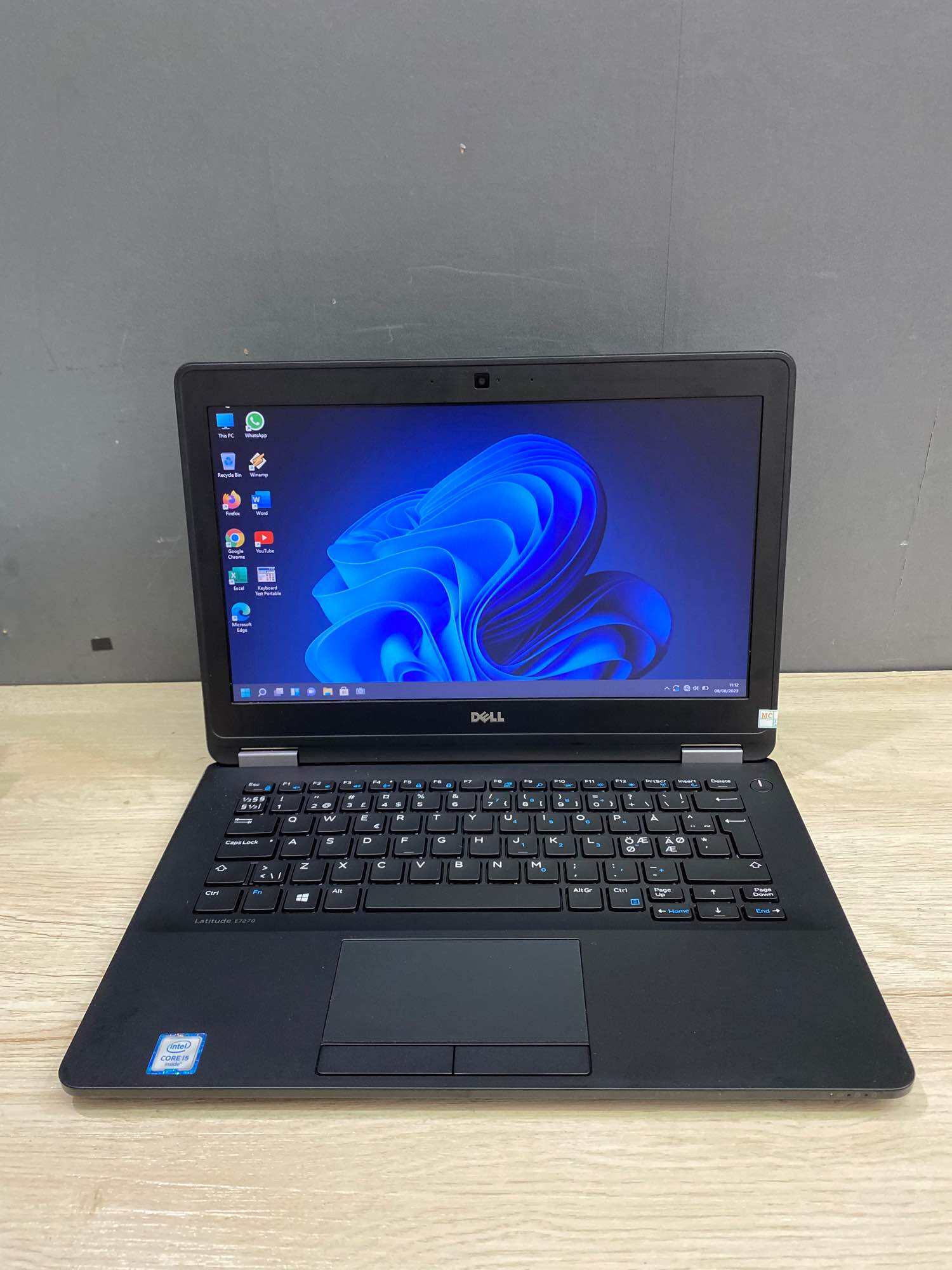 LAPTOP DELL LATITUDE E7270 i5 GEN6 RAM 32 GB SSD TB SLIM PROMO