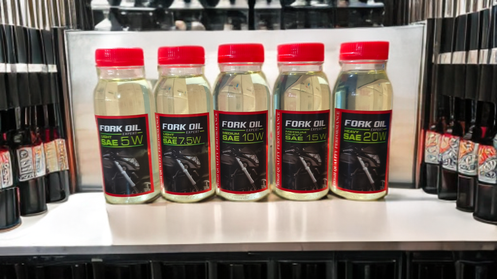 oli shock motor fork oil import sae 5 sae 7.5 sae 10 sae 15 dan sae 20 kemasan 100 ml Harga 20,000 rupiah*Gratis Ongkir