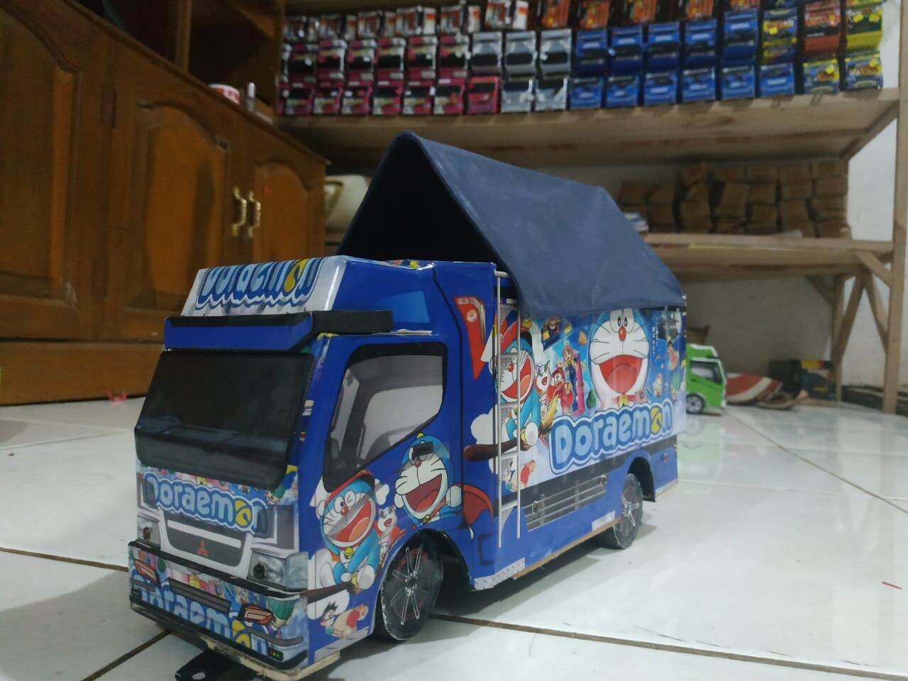 doraemon control truck