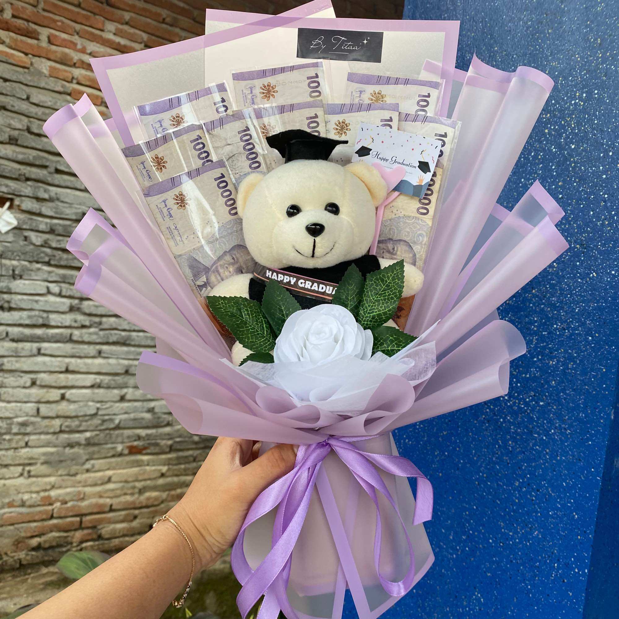 (ready) Buket Wisuda Dengan Boneka DAN Slot Uang 10 Lembar