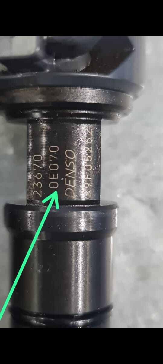 INJECTOR TOYOTA HILUX REVO 2.4 2400C 2GD 23670-OE070 INJEKTOR NOZZLE NOSEL Harga 5,000,000 rupiah*Gratis Ongkir