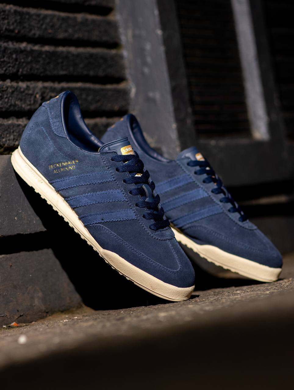 Jual Adidas Casual Shoes Pria Terbaru 
