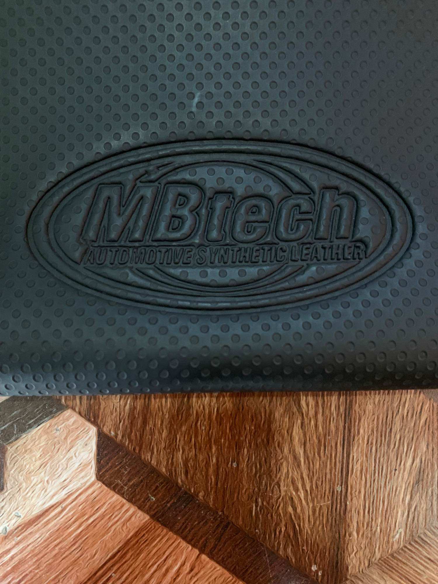 KULIT JOK motor MBtech big dot LOGO BULAT original Harga 59,600 rupiah*Gratis Ongkir