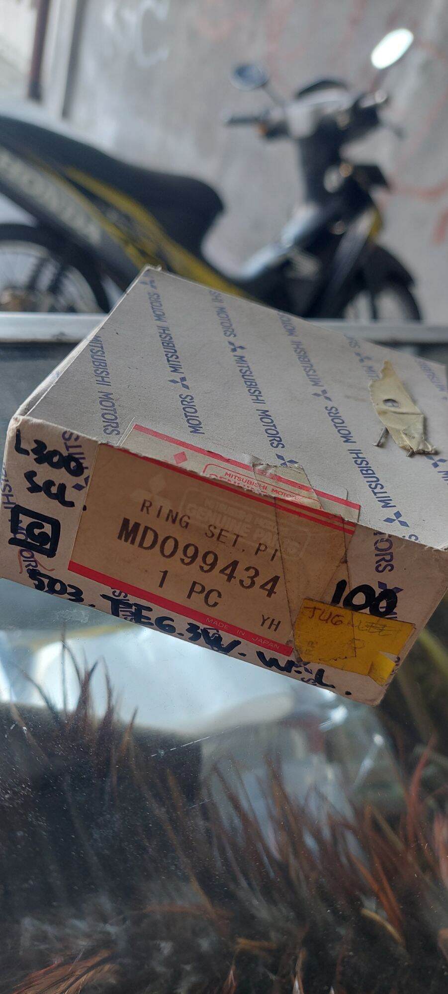 ring seher l300 bensin th 84-88 over 100 type mesin 4G32 original MD099434 Harga 2,180,000 rupiah*Gratis Ongkir