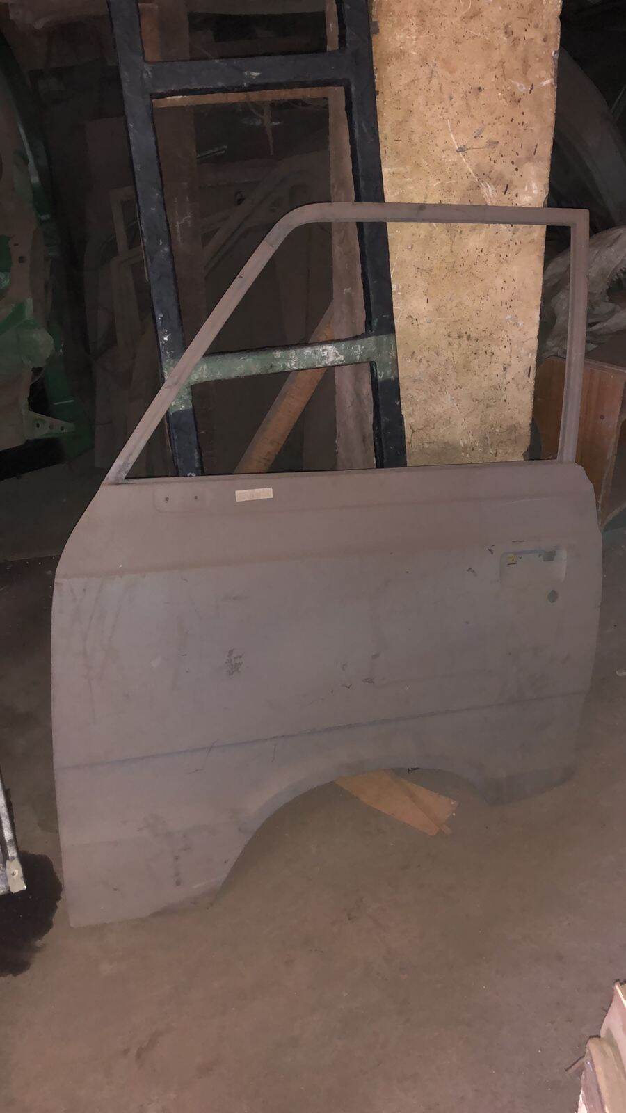 PINTU DEPAN CARRY FUTURA COLT T120SS Harga 1,250,000 rupiah*Gratis Ongkir