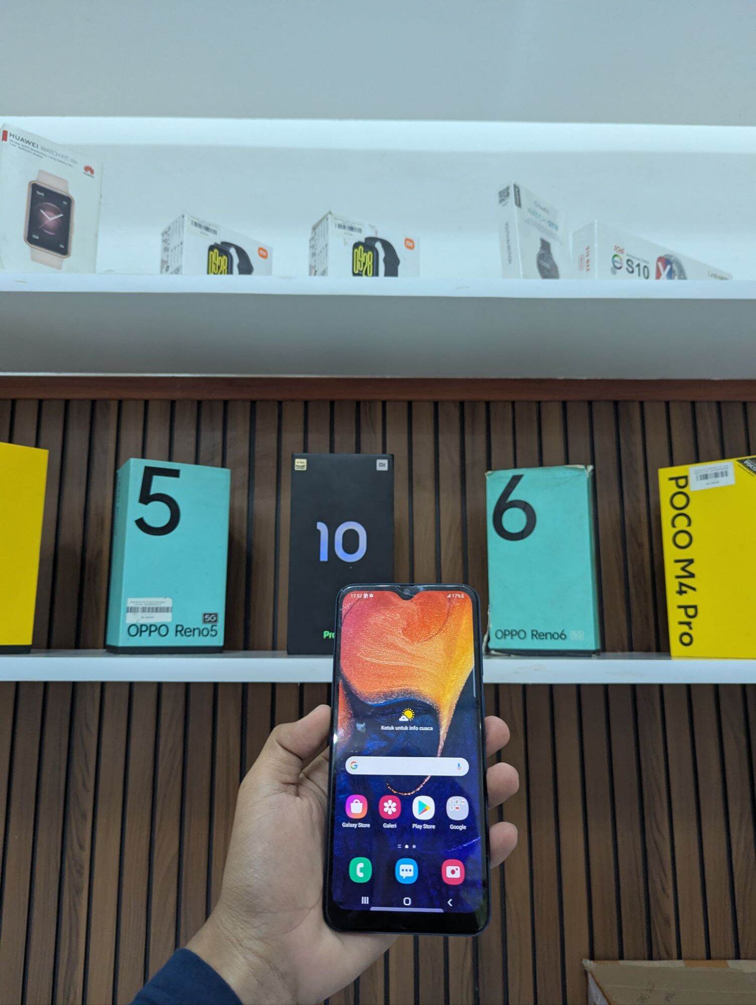 Samsung Galaxy A50 6/128 NFC | finger off-local LCD non OLED | unit only Ori official | Giá 1,000,000 Đồng*Miễn phí vận chuyển