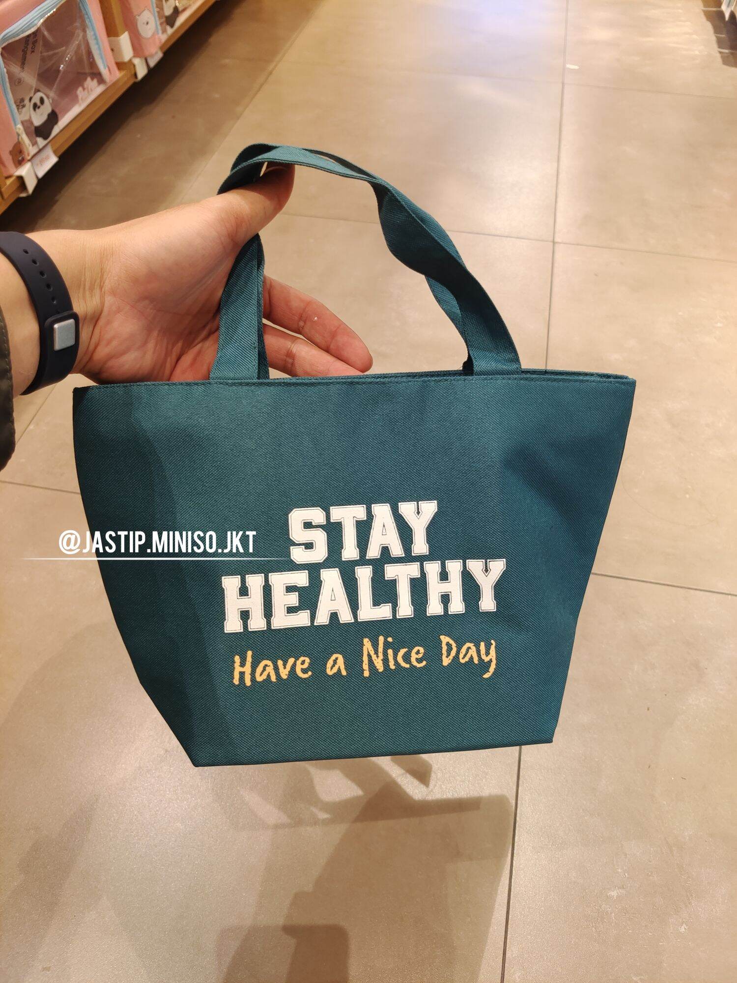 MINISO 🆕 MINISO Slogan Lunch Bag Series (sz.29x13x19cm) Lazada Indonesia