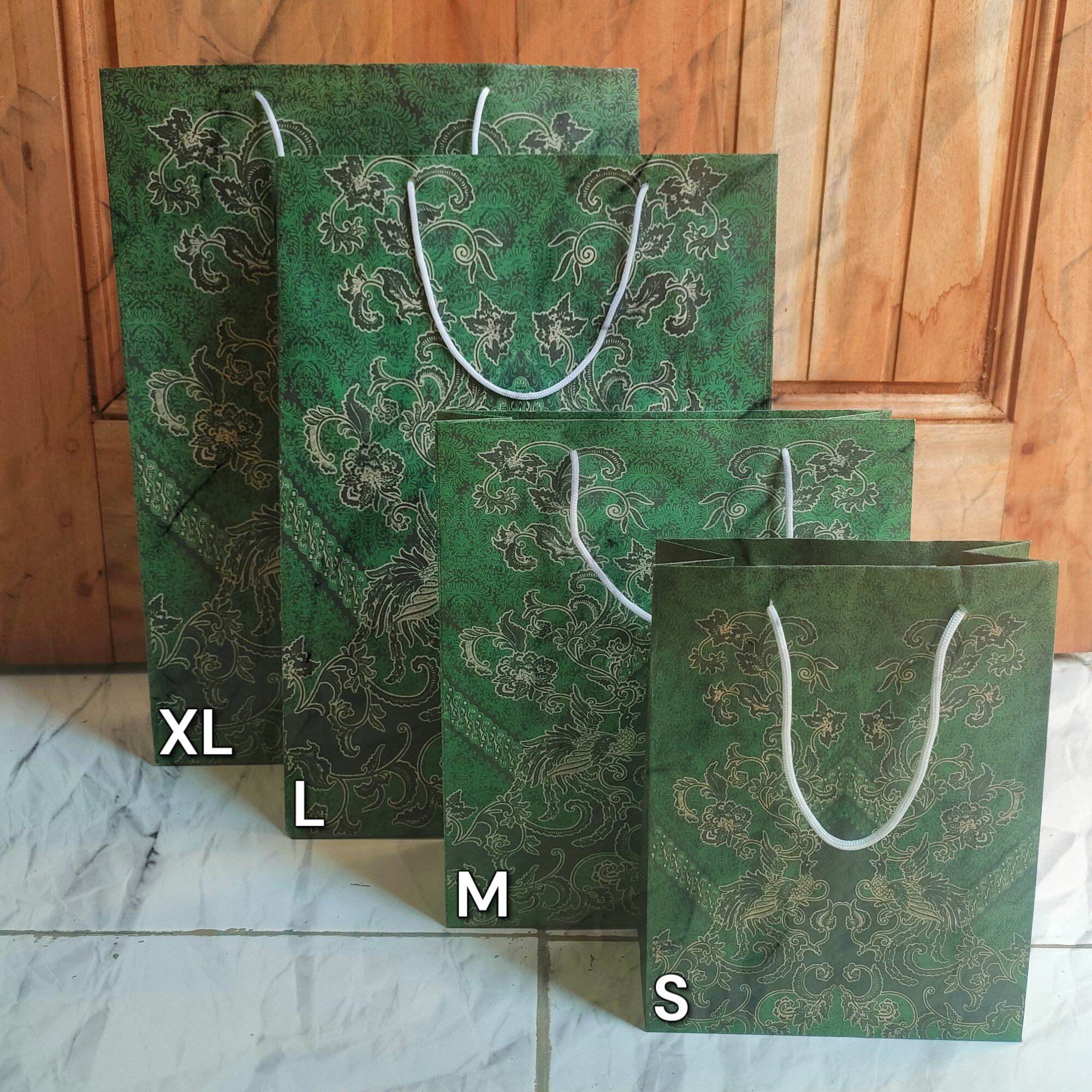 Paper Bag Batik Kado Souvenir Lusinan Isi 12 pcs Ukuran S-M-L-XL