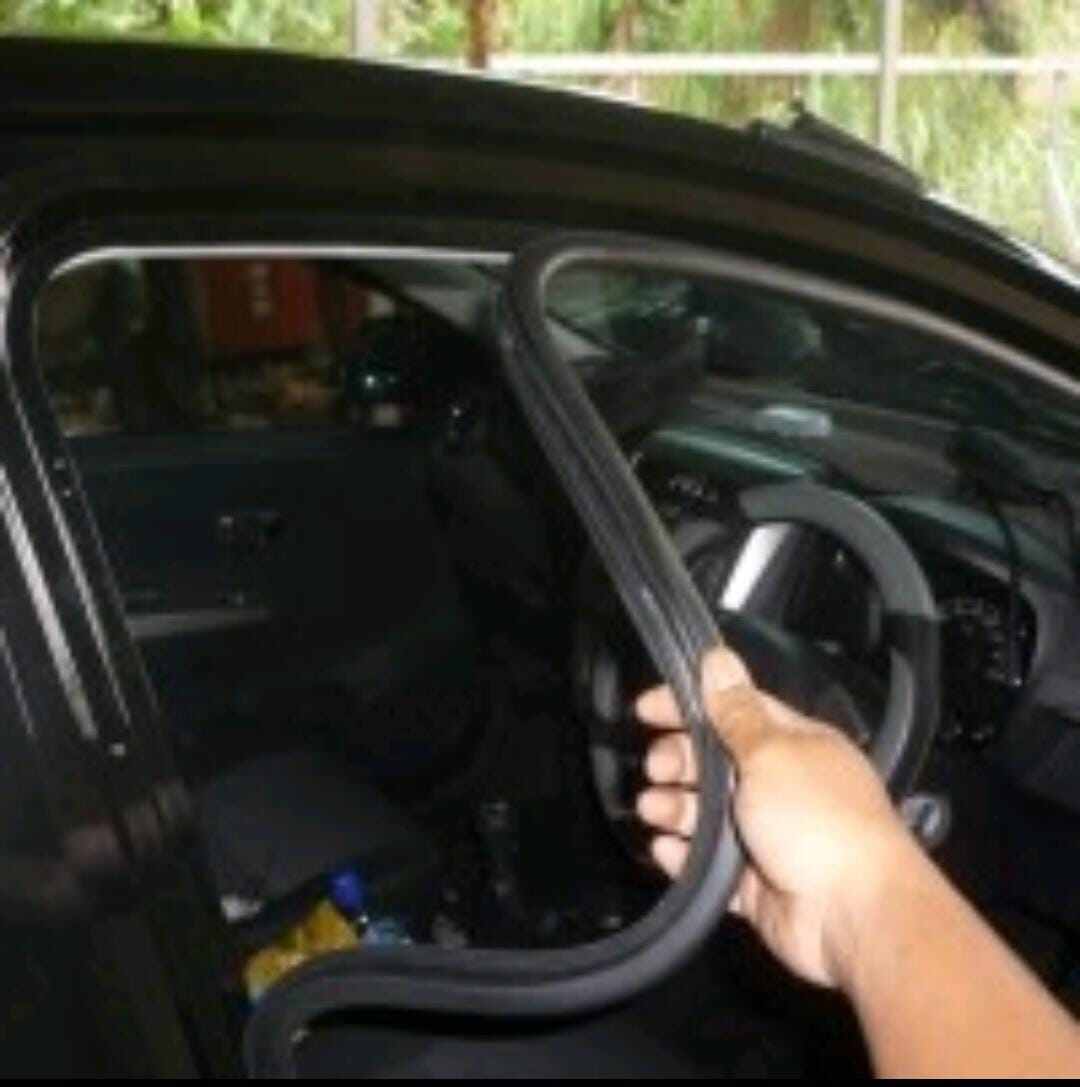 karet balon pintu karet peredam pintu mobil toyota yaris vios altis camry kia karimun Harga 30,000 rupiah*Gratis Ongkir