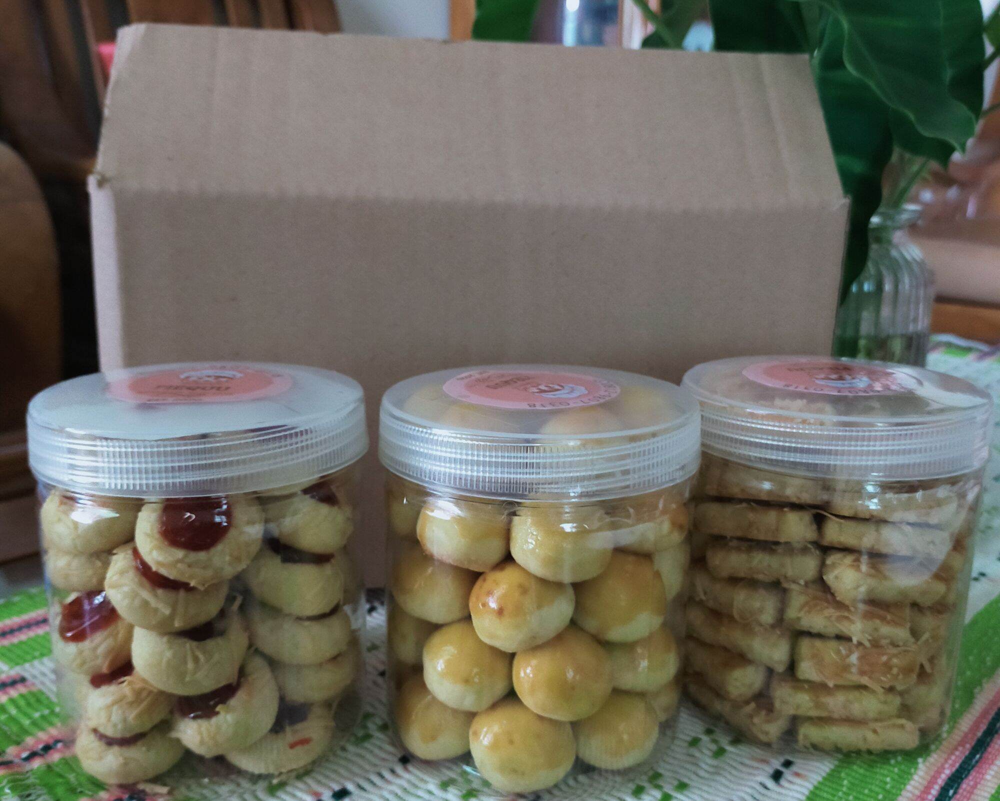 Kue Kering Isi 3 Toples