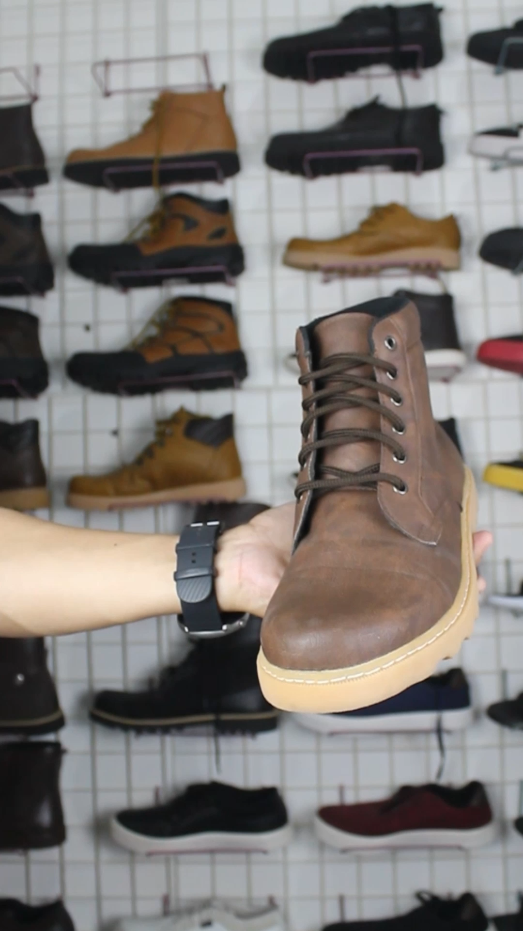 BLUCRAT SEPATU BOOTS SAFETY CRYPTON BROWN SEPATU