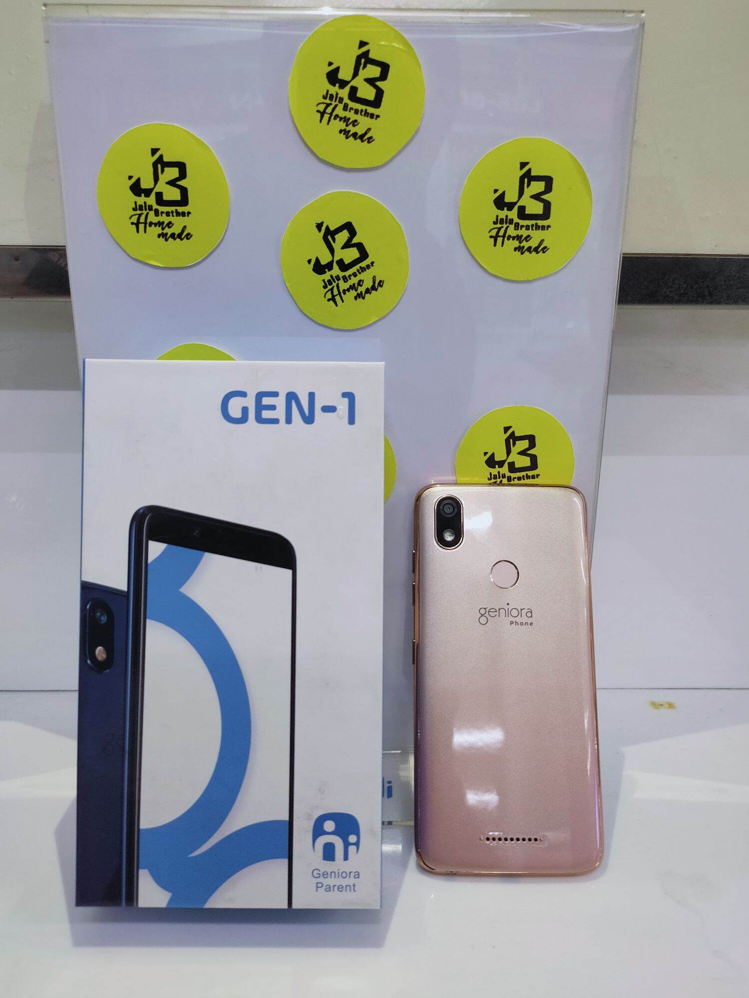 GENIORA 2/16 GB Harga 1,000,000 rupiah*Gratis Ongkir