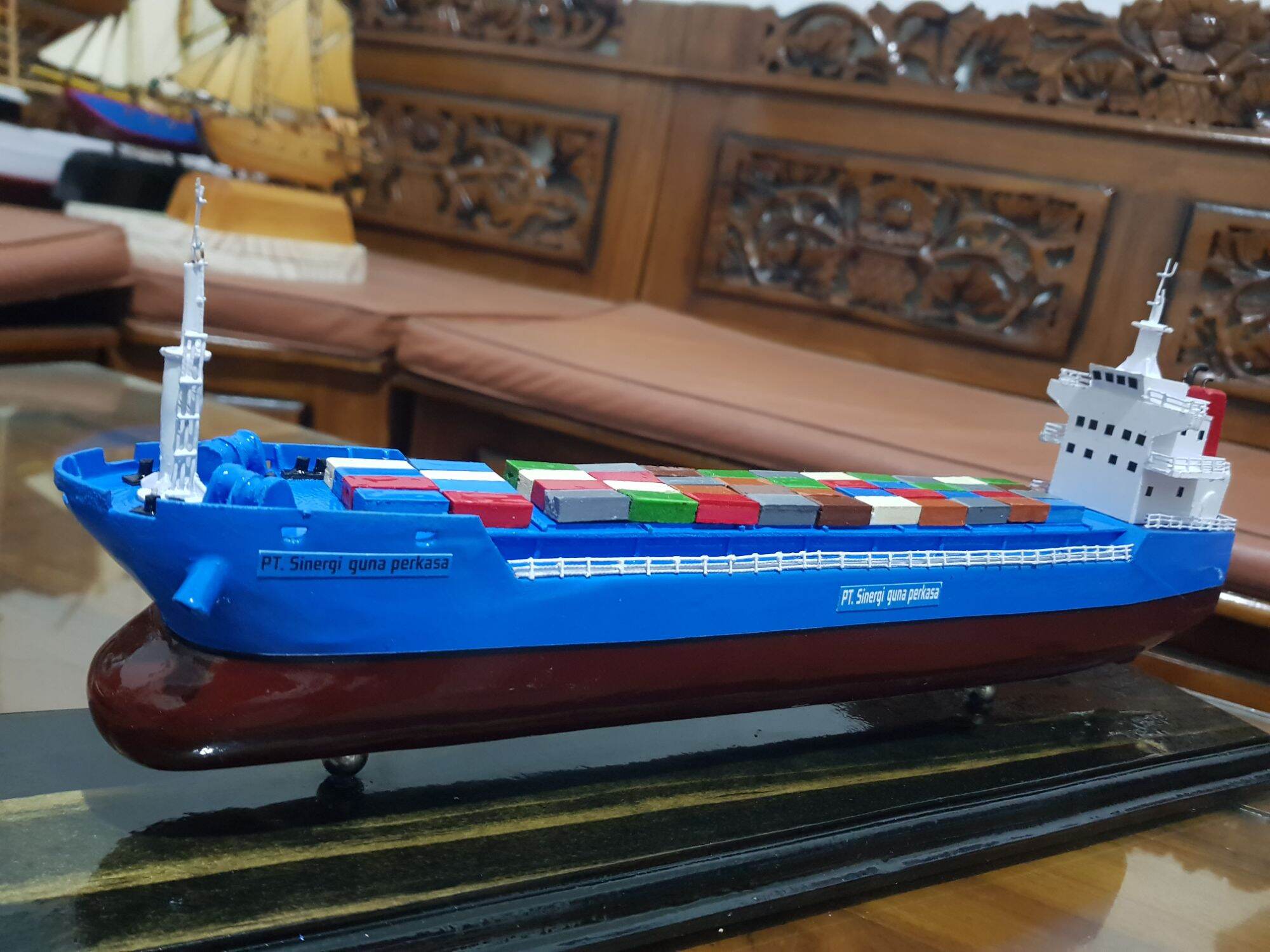 Miniatur Kapal Tanker Cargo Lazada Indonesia