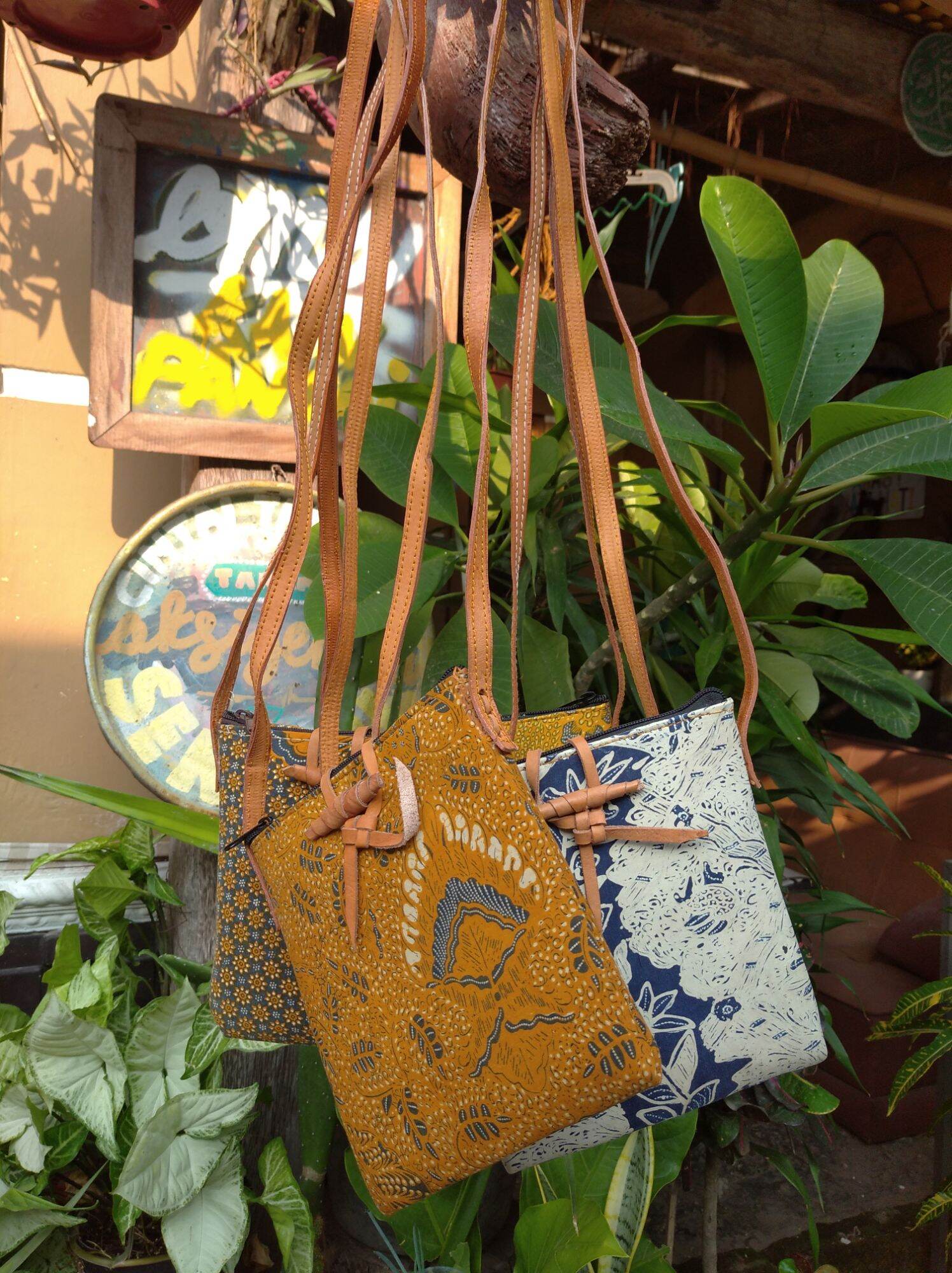 TAS SELEMPANG KOTAK BATIK KOMBINASI KULIT Lazada Lazada Indonesia