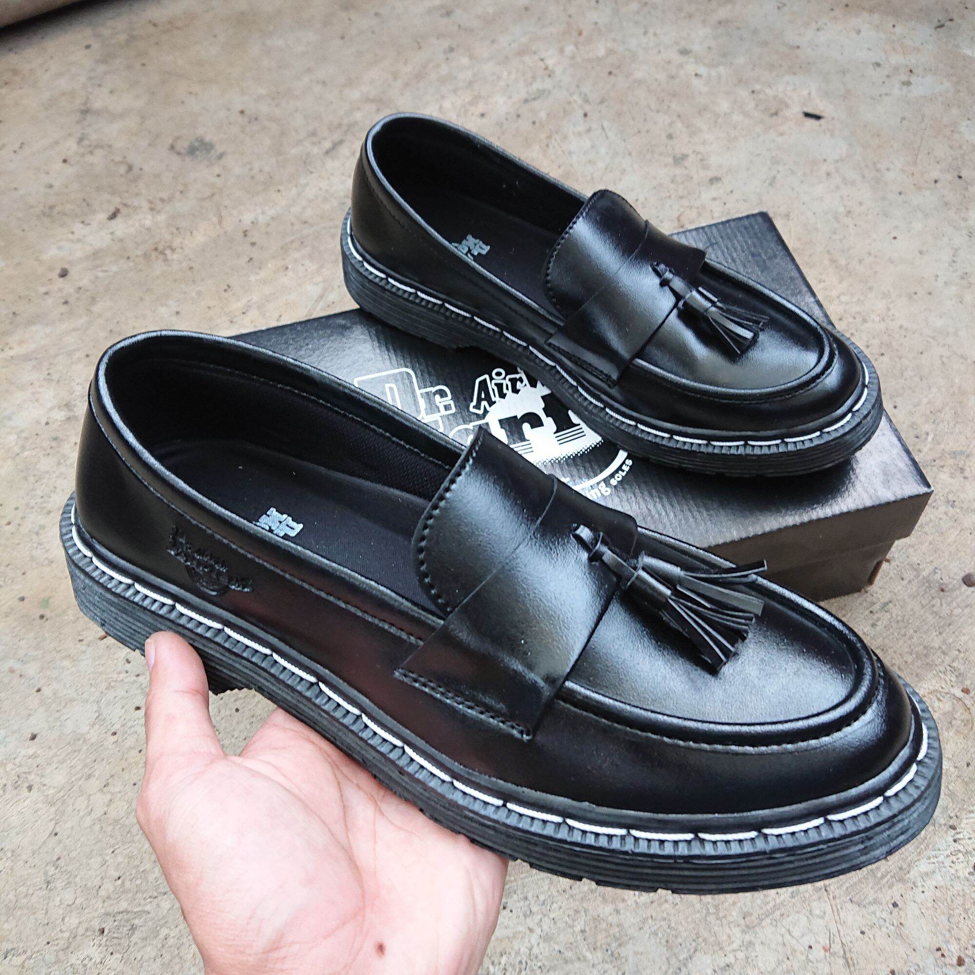 Sepatu Penny Loafers Hitam Pria Sepatu Docmart Sepatu Slipon Formal Loafer Lazada Indonesia