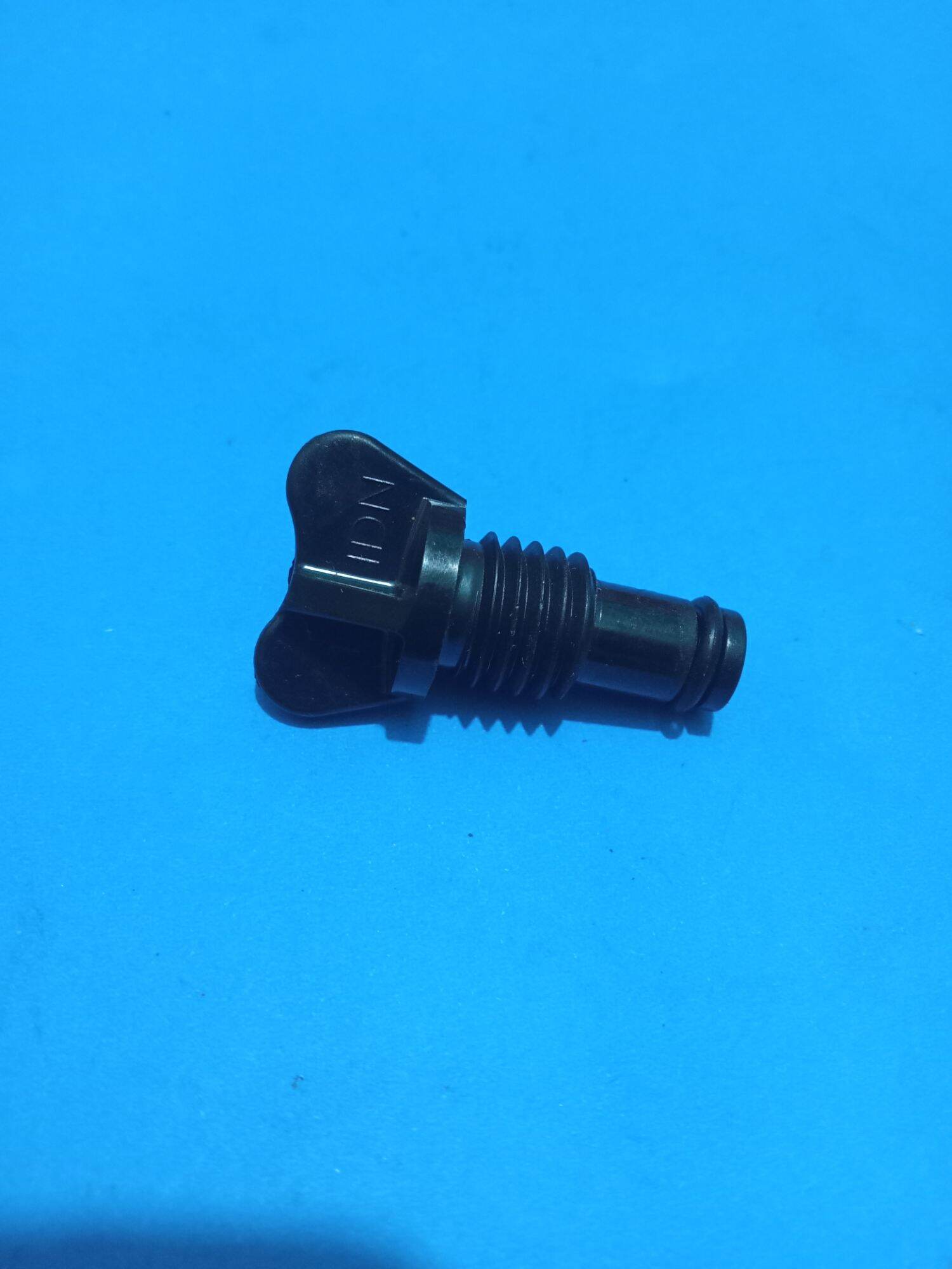 kran tutup radiator bawah kran pembuangan air radiator universal ...