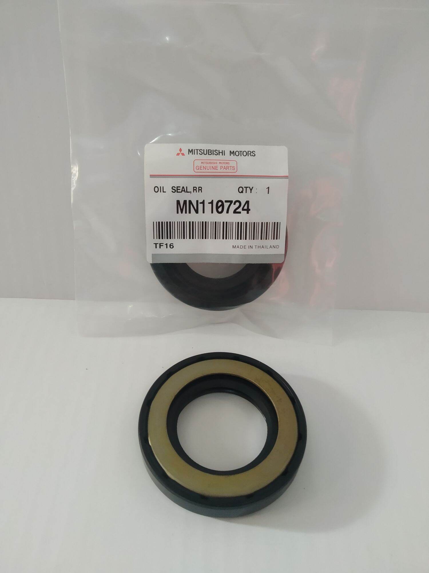oli seal roda belakang dalam Triton/L200 2.500cc K74T MN110724 | Lazada ...