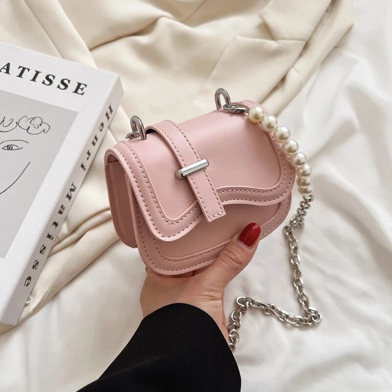 tas selempang mini tas wanita teratai. 