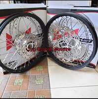 ROSSI - Velg Rossi jari jari Satria FU Injek/Karbu 140-140*17 Hitam/Chrome Satu Set Piringan depan belakang - Velg Jari Jari ROSSI SNI ORIGINAL Satria FU - Kualitas Original