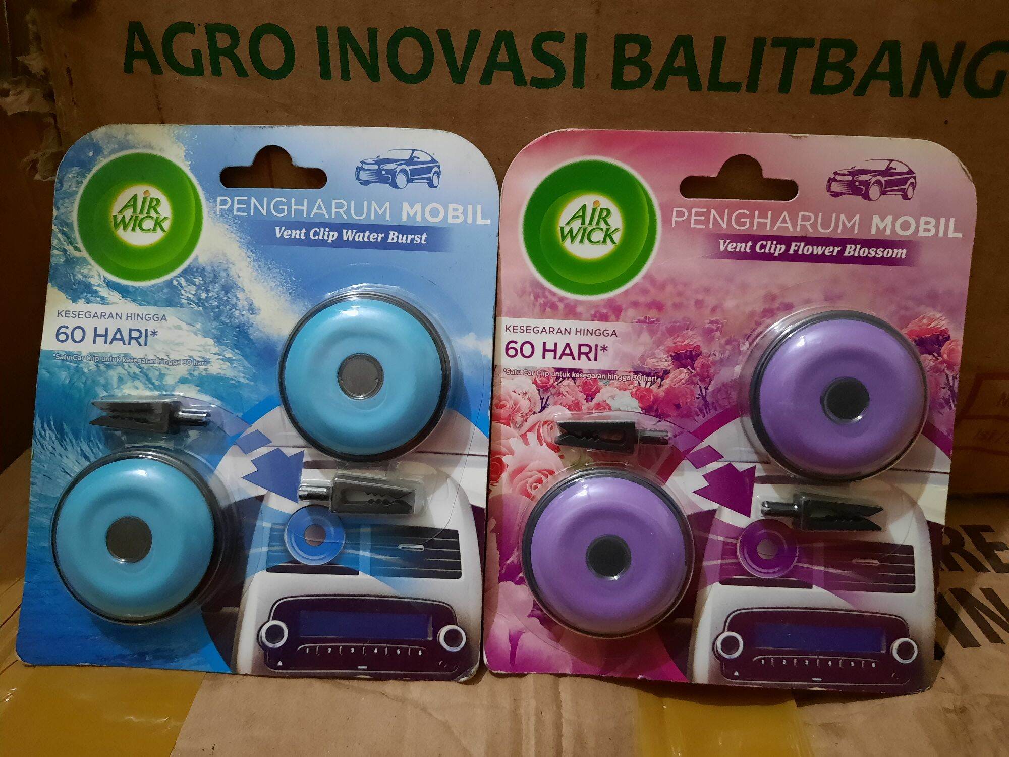Air Wick Vent Clip Contains 2 Car Fresheners - Jenama Air Wick Harga 6,200 Ringgit*Penghantaran Percuma