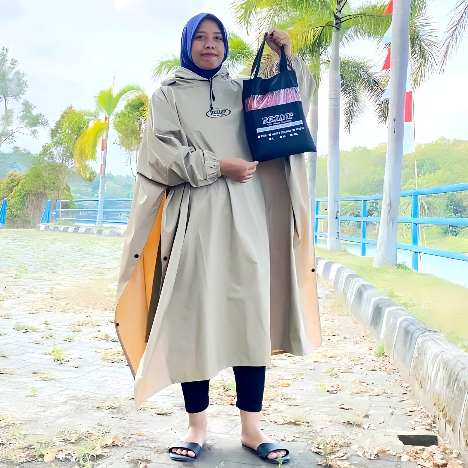 Jas Hujan Poncho Betmen Kelelawar Pria Wanita Terbaik Bahan PVC Karet Tebal Nti Rembes