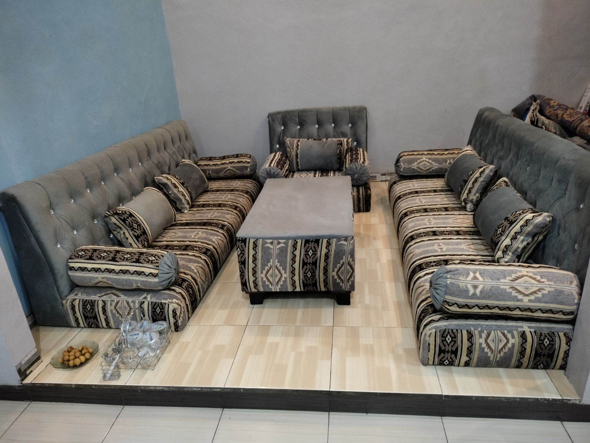 Sofa arab sales