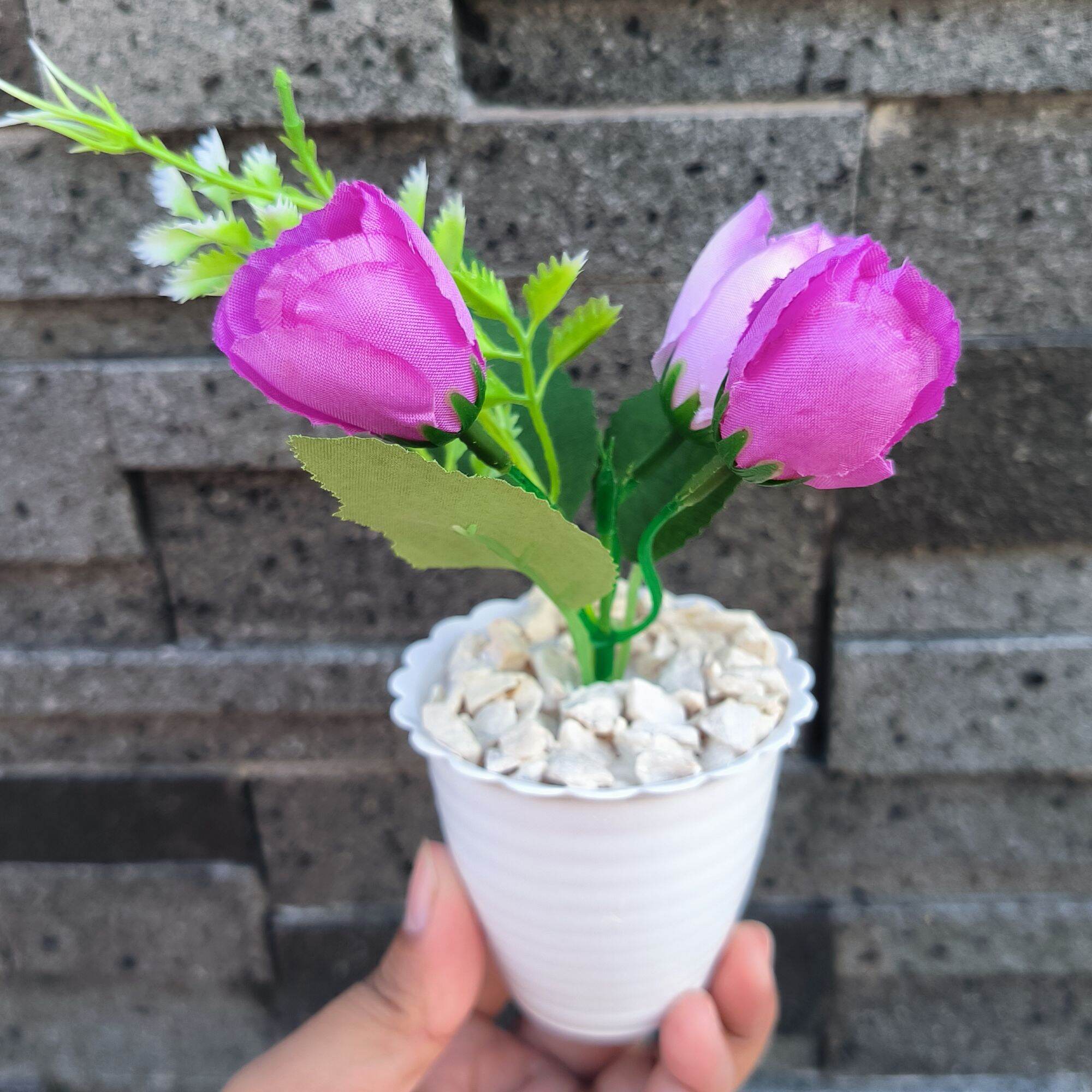 Mawar MagnoliaTulip X3 + Pot Gelombang ( Sudah Rangkaian )