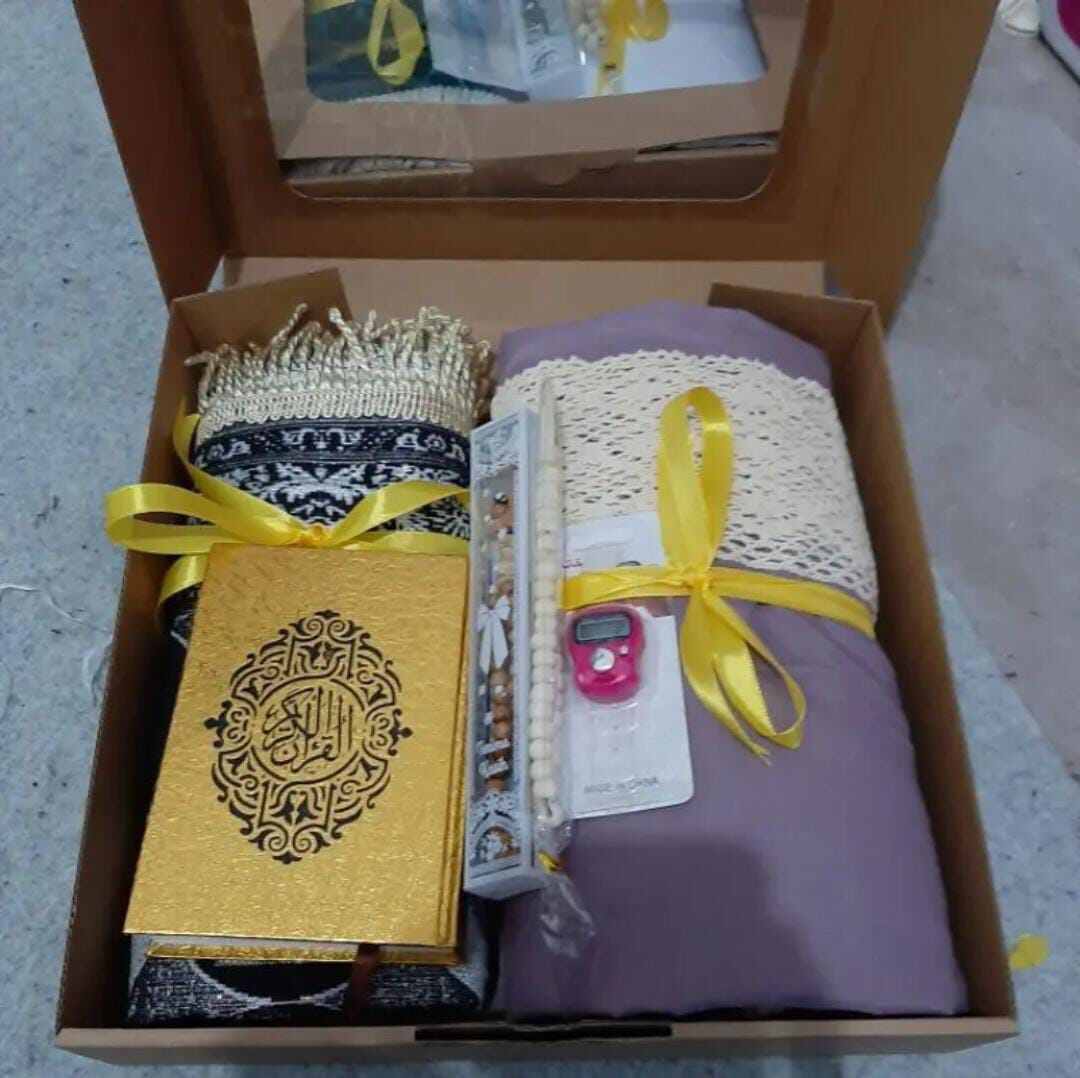 Hampers cewek Muslimah Mukena sajadah Terbaru 2024 kado hadiah box ulang tahun Anniversary untuk pacar…