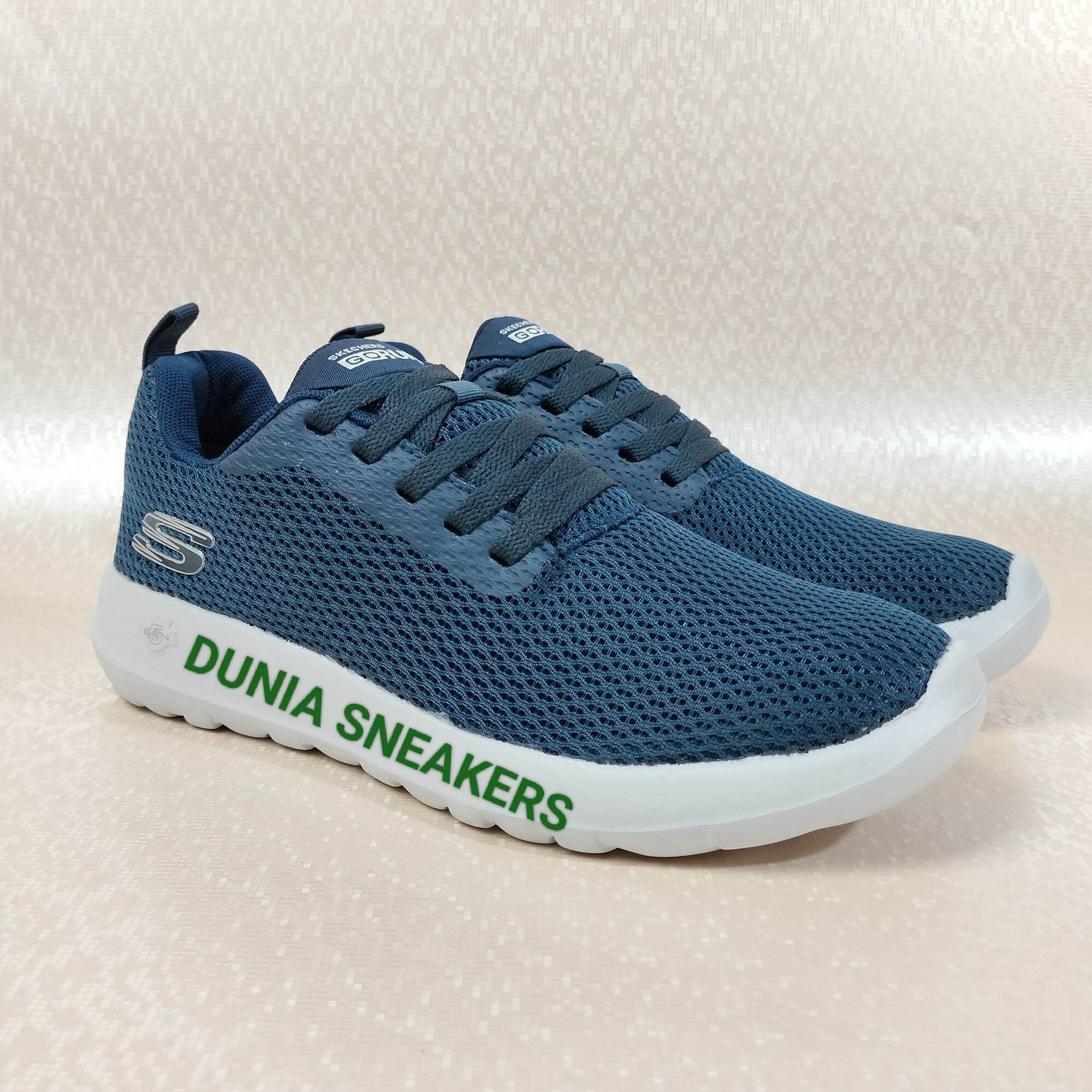 skechers go walk max effort