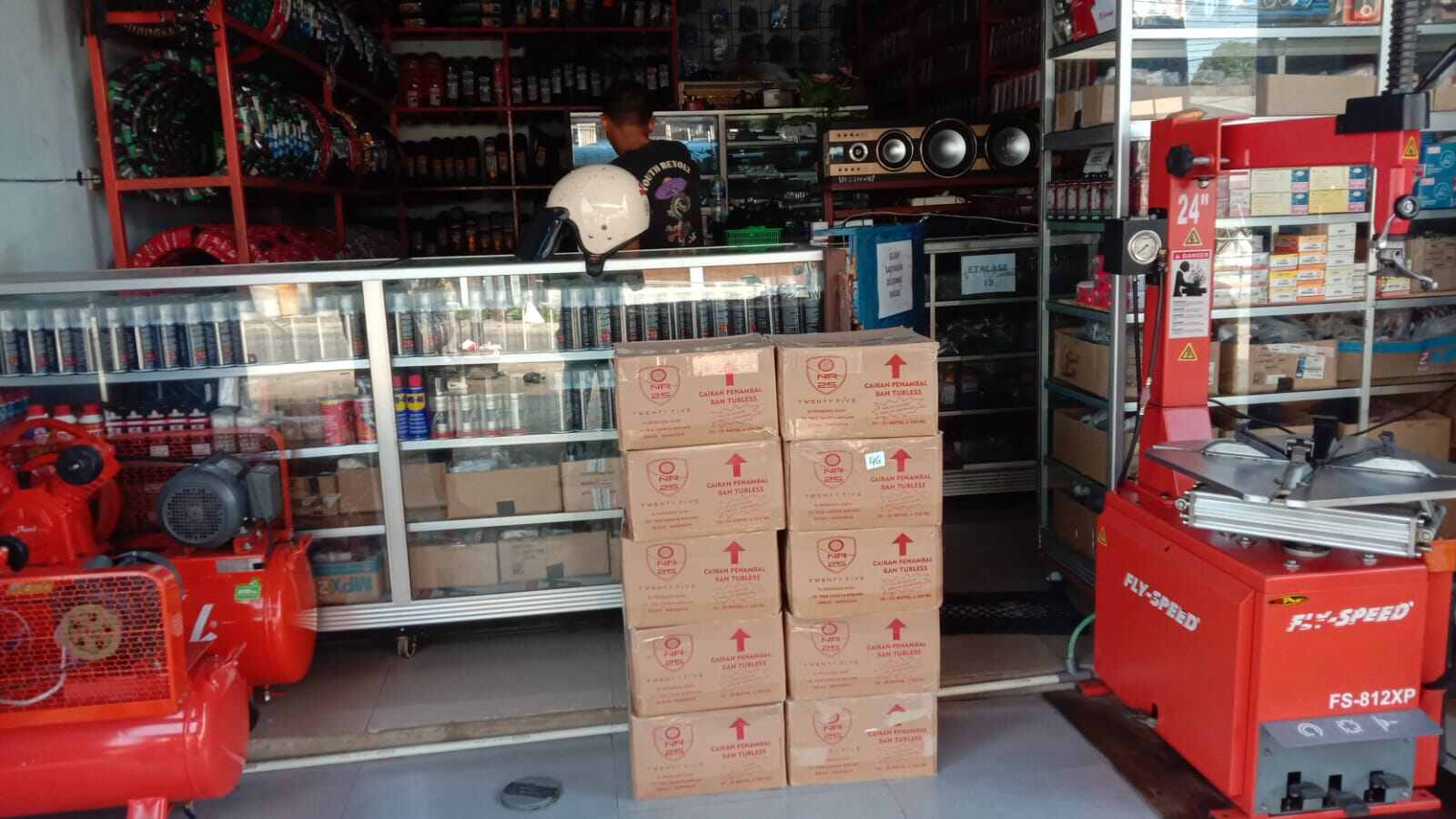 CAIRAN BAN TUBELESS ANTI BOCOR NR 25 SUPER PREMIUM ( 350 ML ) Harga 8,500 rupiah*Gratis Ongkir