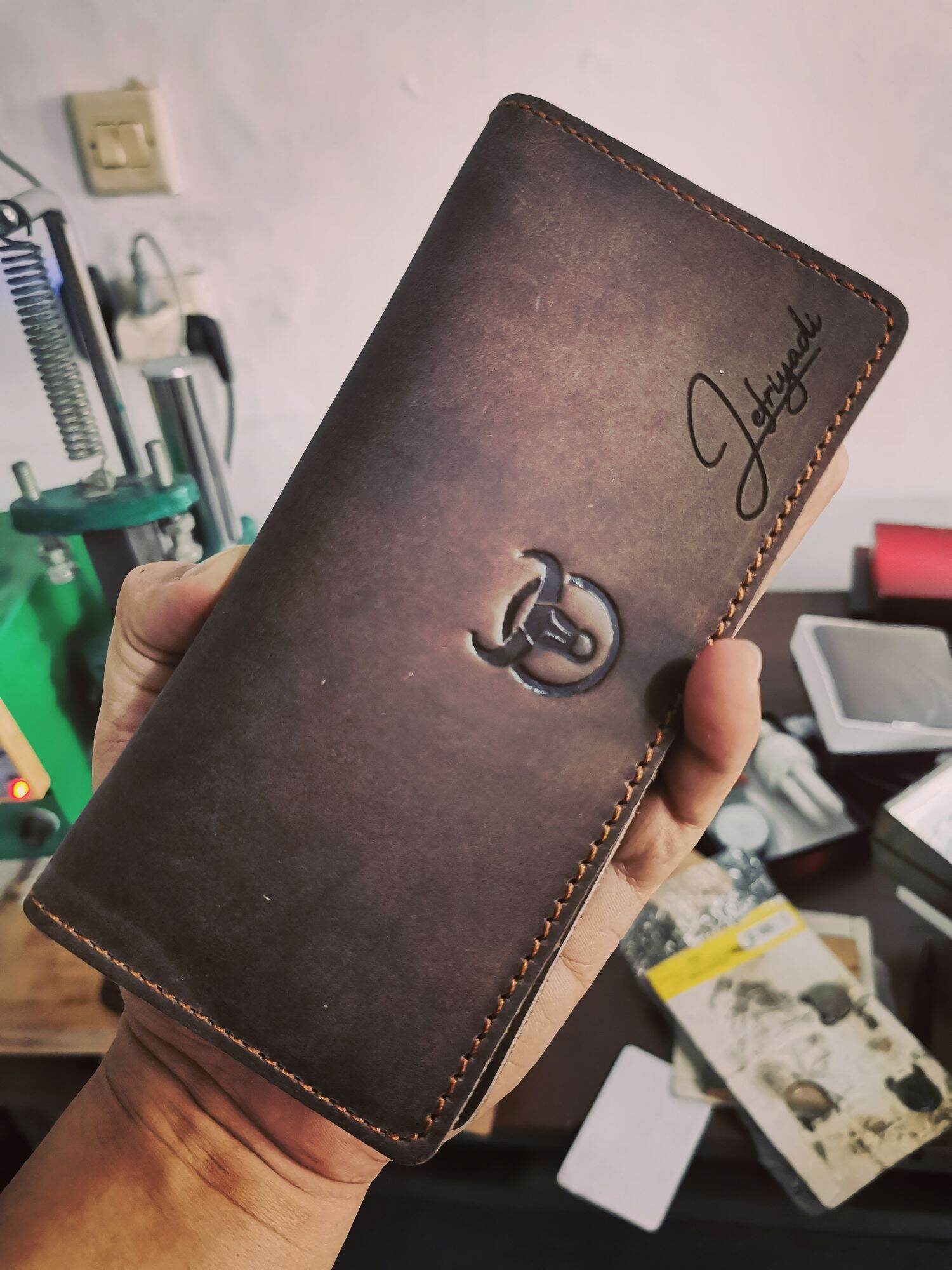 Dompet kulit Panjang bahan crazy Horse limited edition