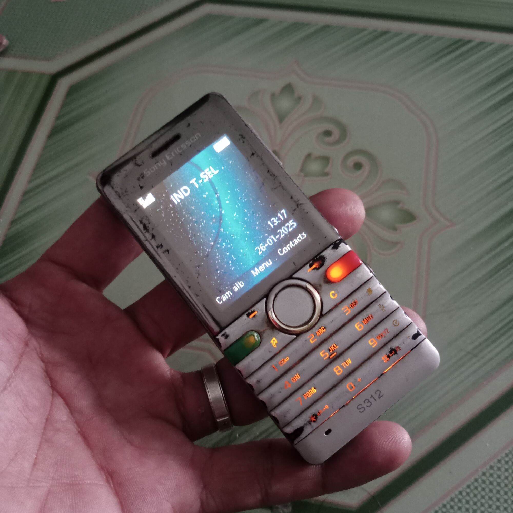 Hp Sony Ericsson S312 original bahan saja ya Harga 107,000 rupiah*Gratis Ongkir
