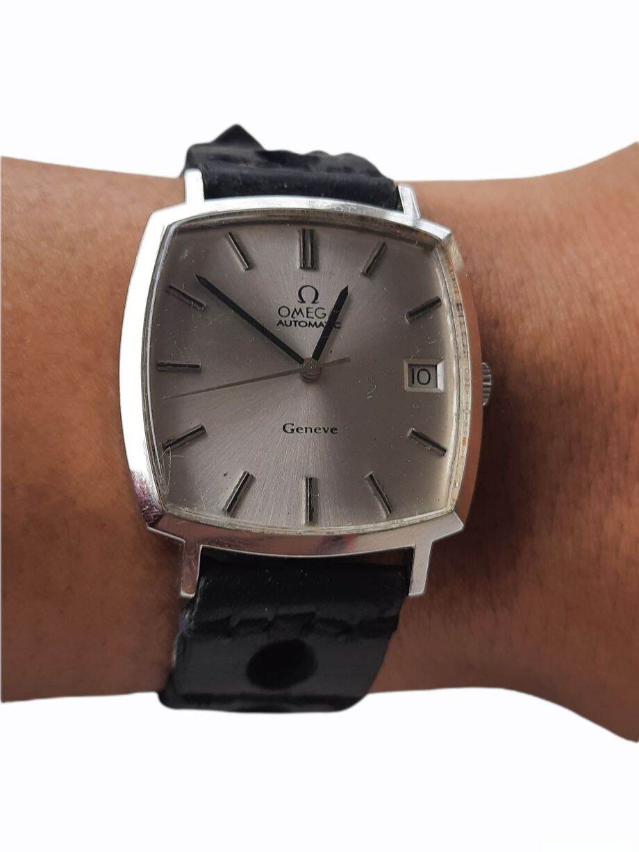 Jam Tangan Pria Omega