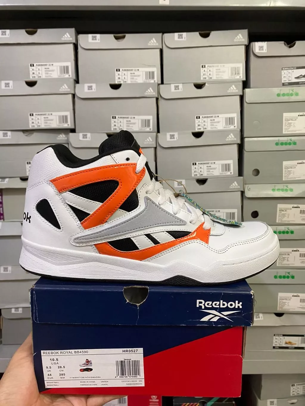 sepatu basket reebok kw