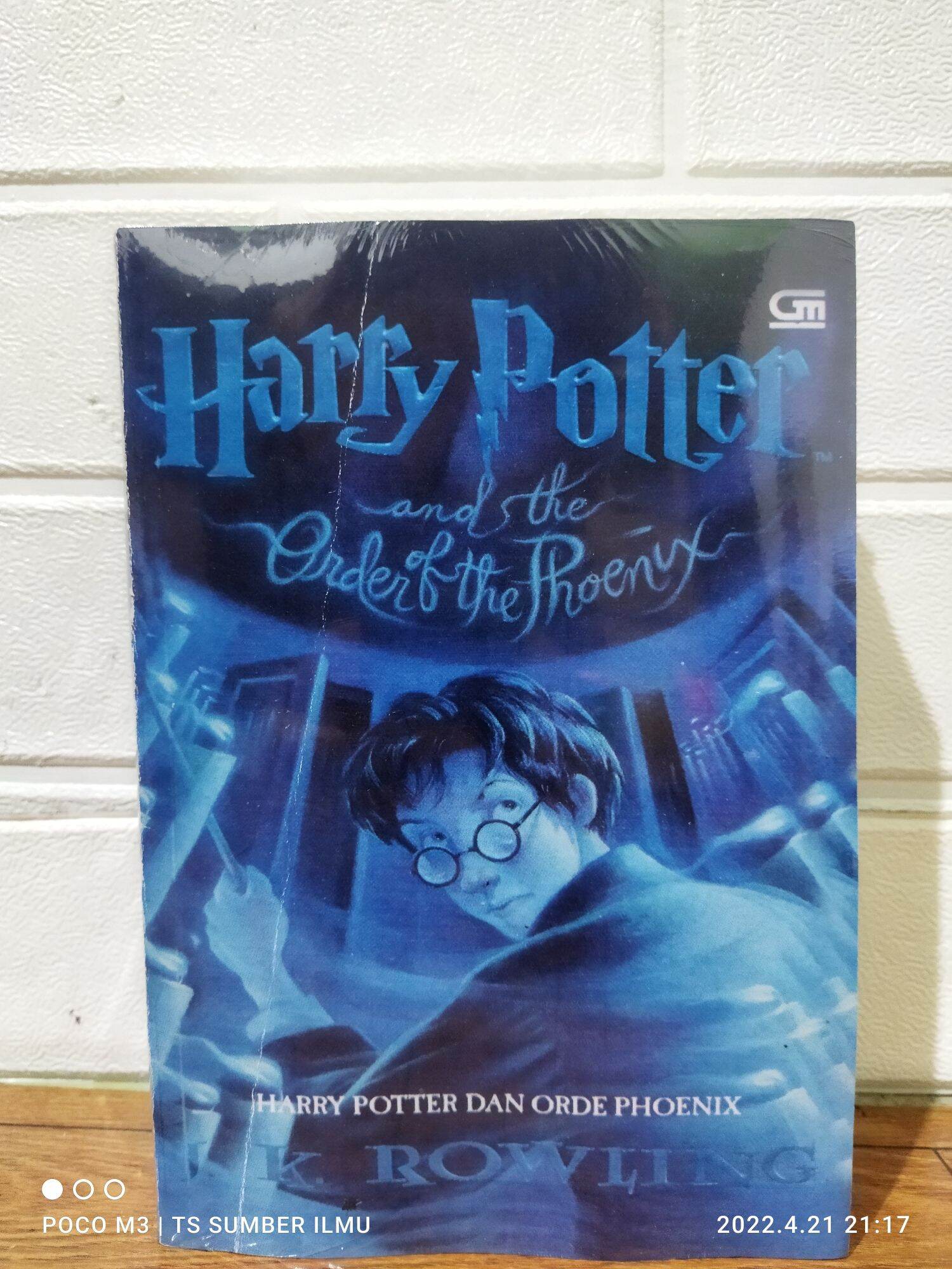 Buku Novel Harry Potter Jilid Harry Potter Dan Orde Phoenix J K Rowling Lazada Indonesia