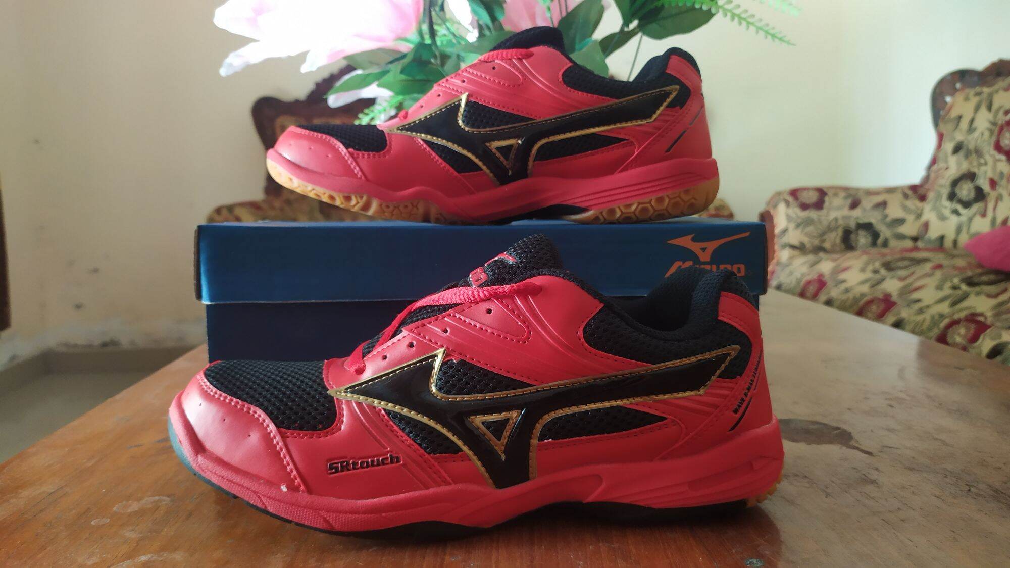 Mizuno twister hotsell 4 merah