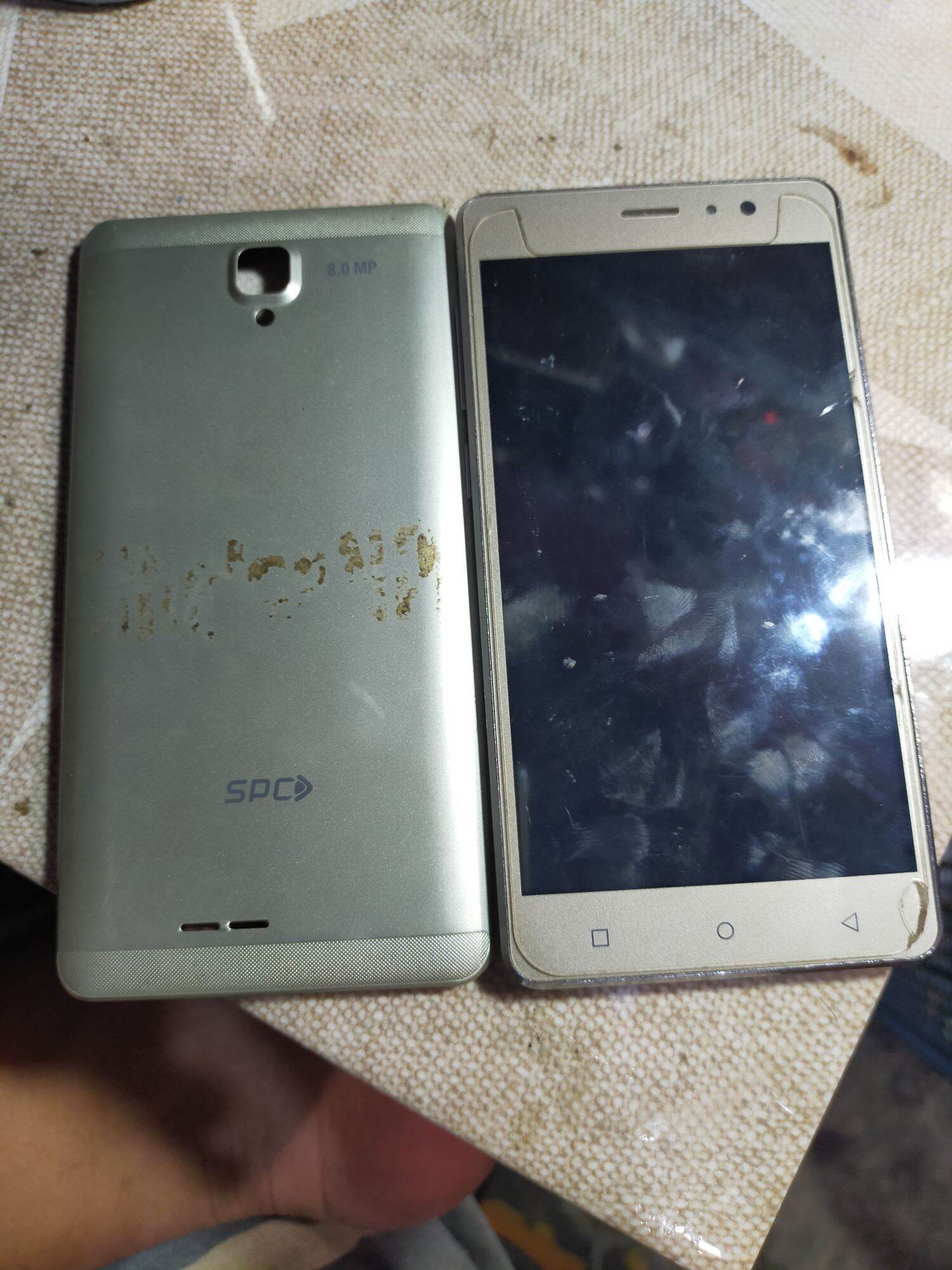 lcd spc L52 s* normal tinggal pasang... Harga 100,000 rupiah*Gratis Ongkir