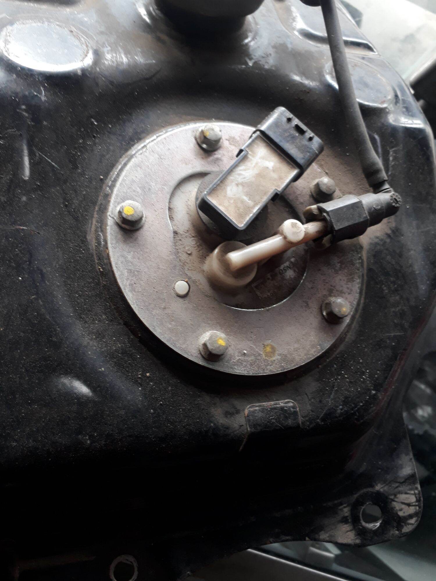 fuelpump fullpump fuellpump fuell pump pompa bensin injeksi suzuki NEX